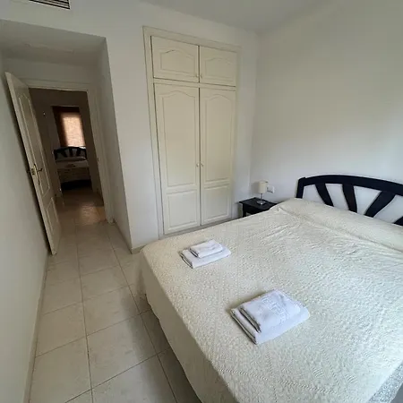 アパート La Fontana B Planta Baja- Serviden